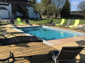 Spacious Holiday Home La Roche en Ardenne with Pool